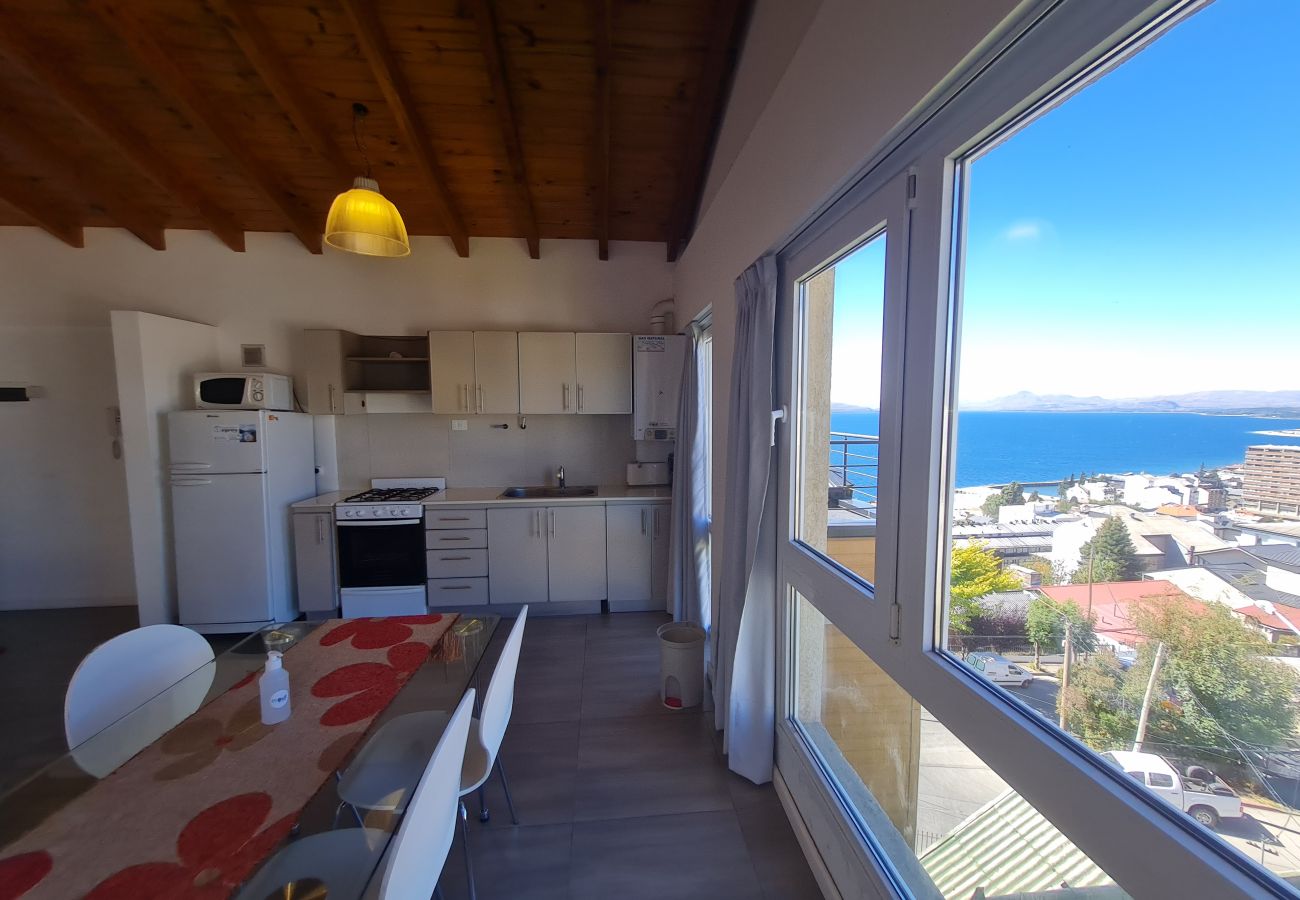 Apartamento en San Carlos de Bariloche - Gaia, con vista al lago y estacionamiento