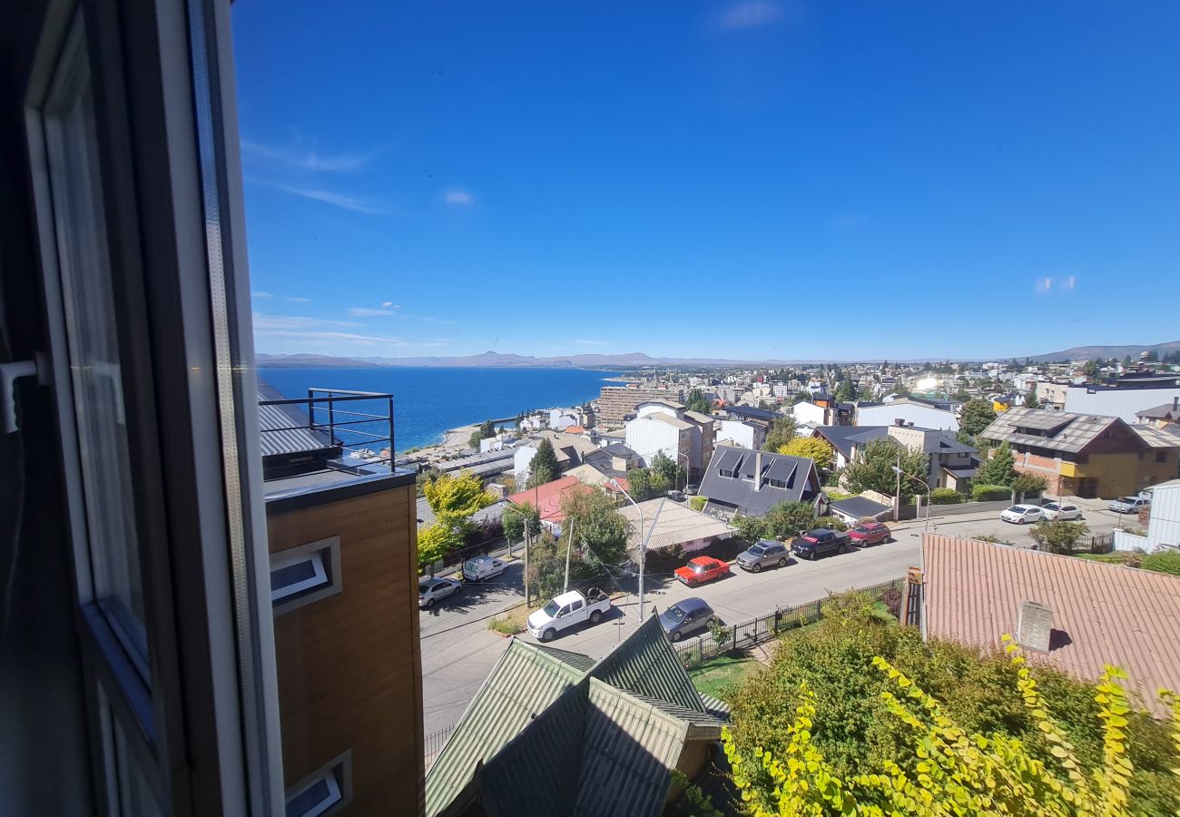 Apartamento en San Carlos de Bariloche - Gaia, con vista al lago y estacionamiento