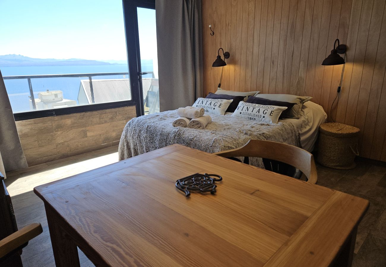 Estudio en San Carlos de Bariloche - Departamento El Suizo II con vista al lago y Terra