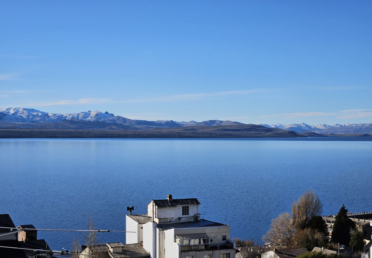 Estudio en San Carlos de Bariloche - Dto. Suizo I con vista al lago, Terraza y Estac.