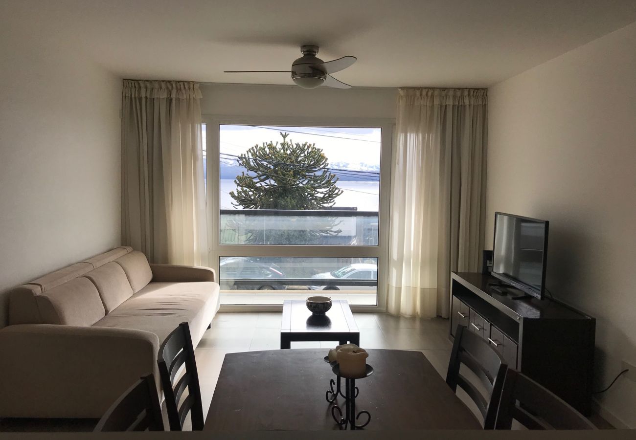 Apartamento en San Carlos de Bariloche - Departamento Araucaria con espectacular vista al l