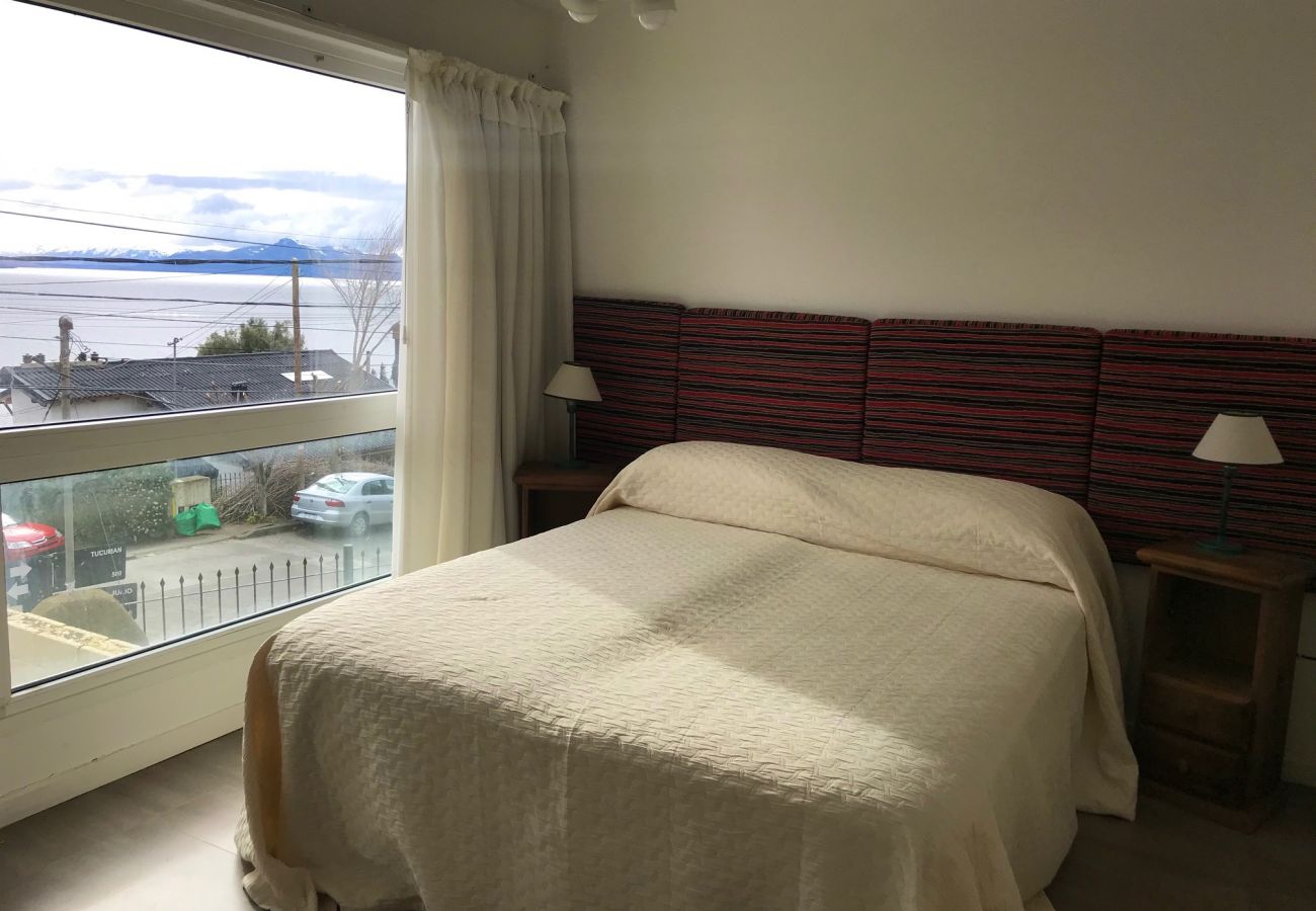 Apartamento en San Carlos de Bariloche - Departamento Araucaria con espectacular vista al l