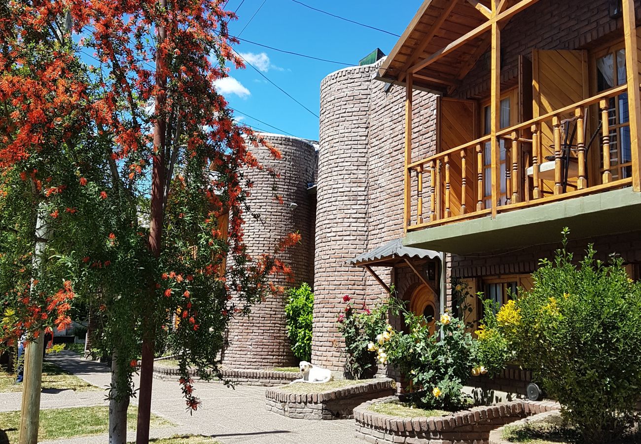 Cabaña en San Martin de los Andes - Aldea de montaña - Andarlibre